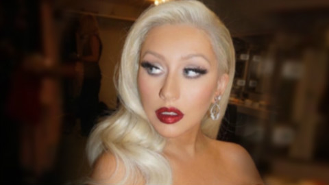 Christina Aguilera - Stormy Weather